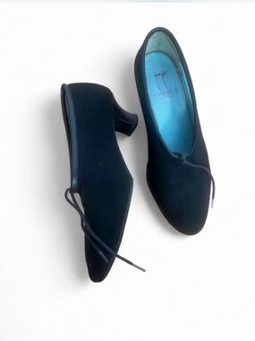90s heels